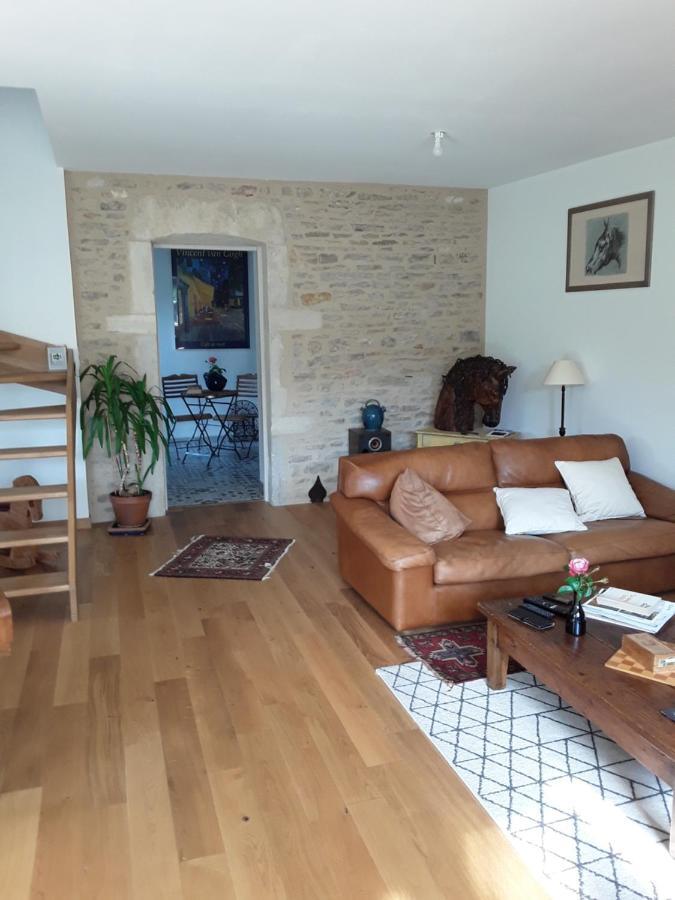 Jalogny "La Charme" B&B 외부 사진